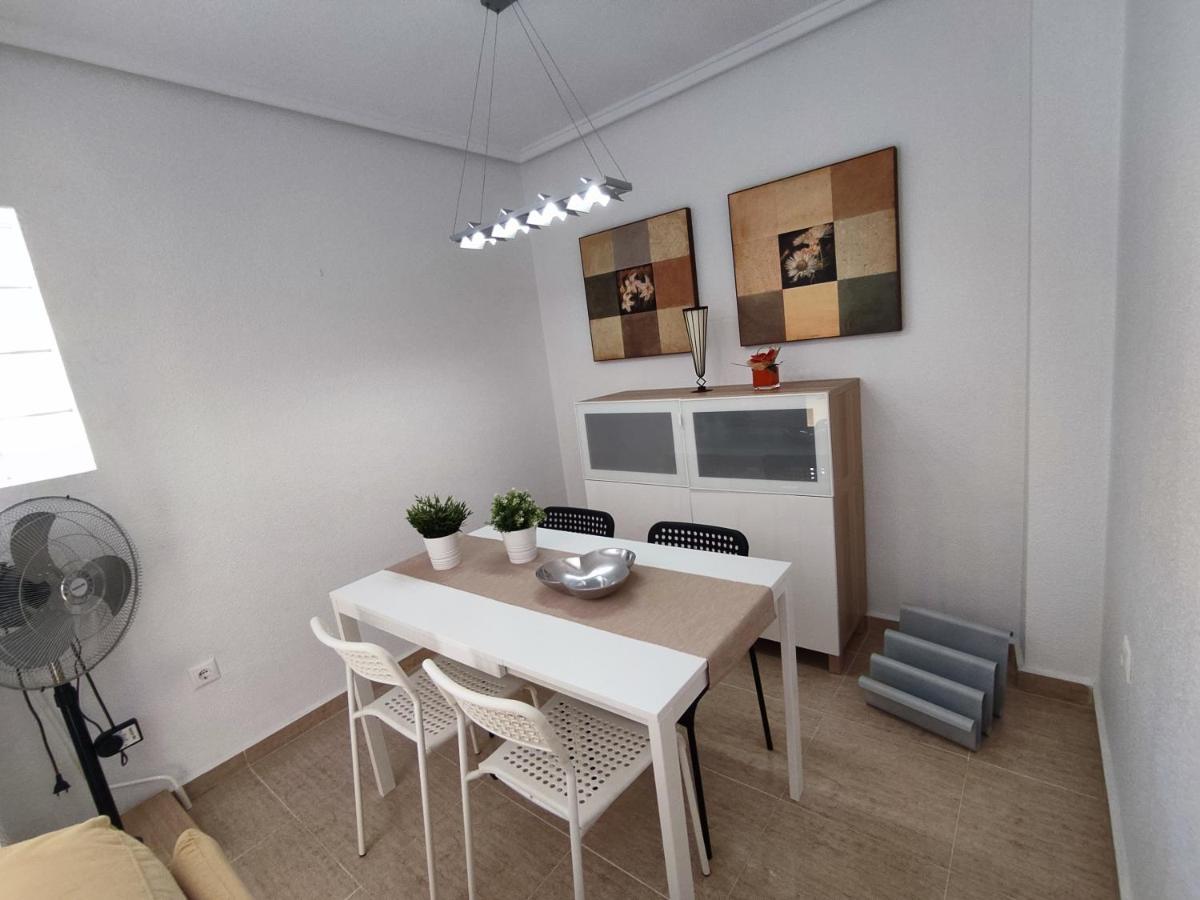 El Bungalow De Javi Gran Alacant Eksteriør billede